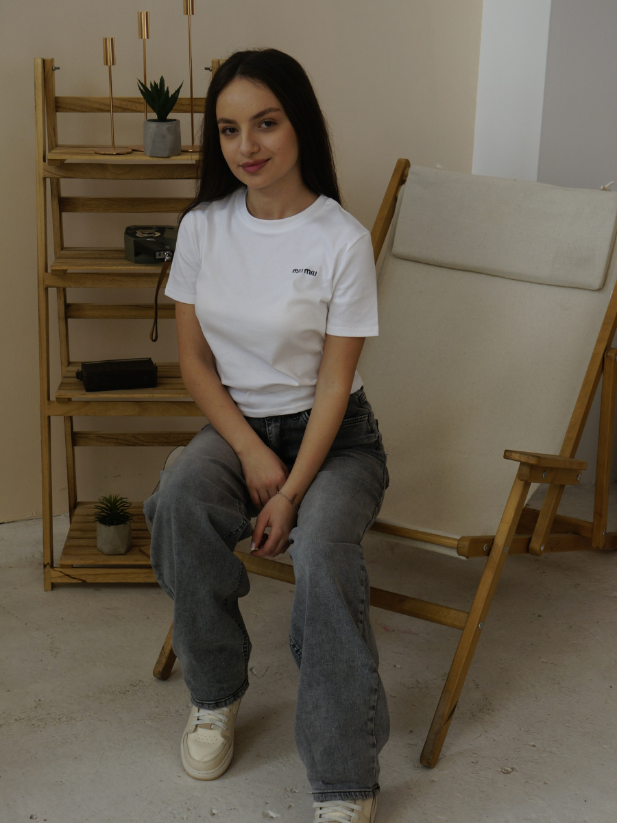 Miu white